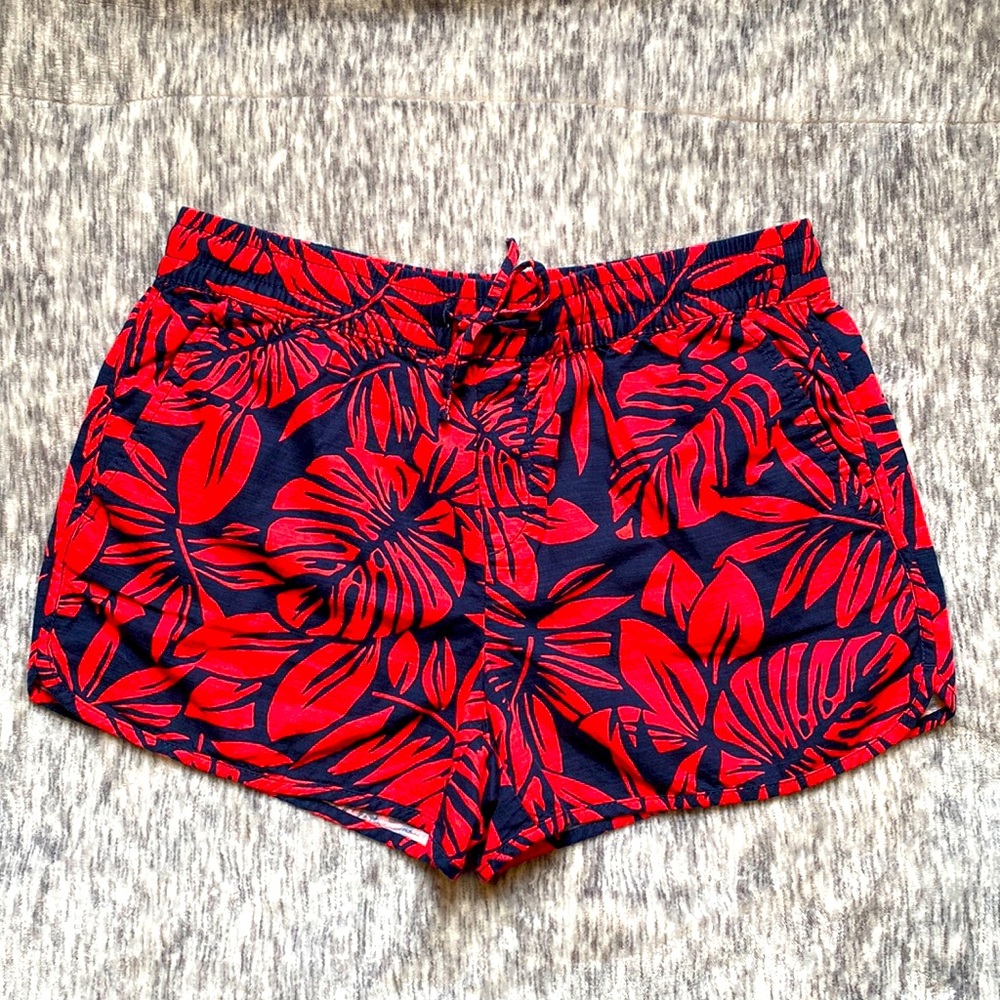 GAP floral pull on shorts. Size 6. NWT